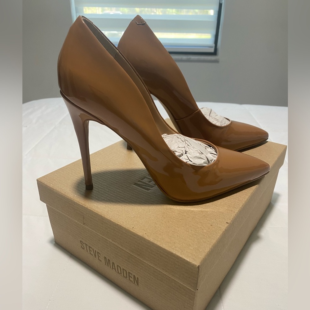 Steve Madden Women's Daisie Pump